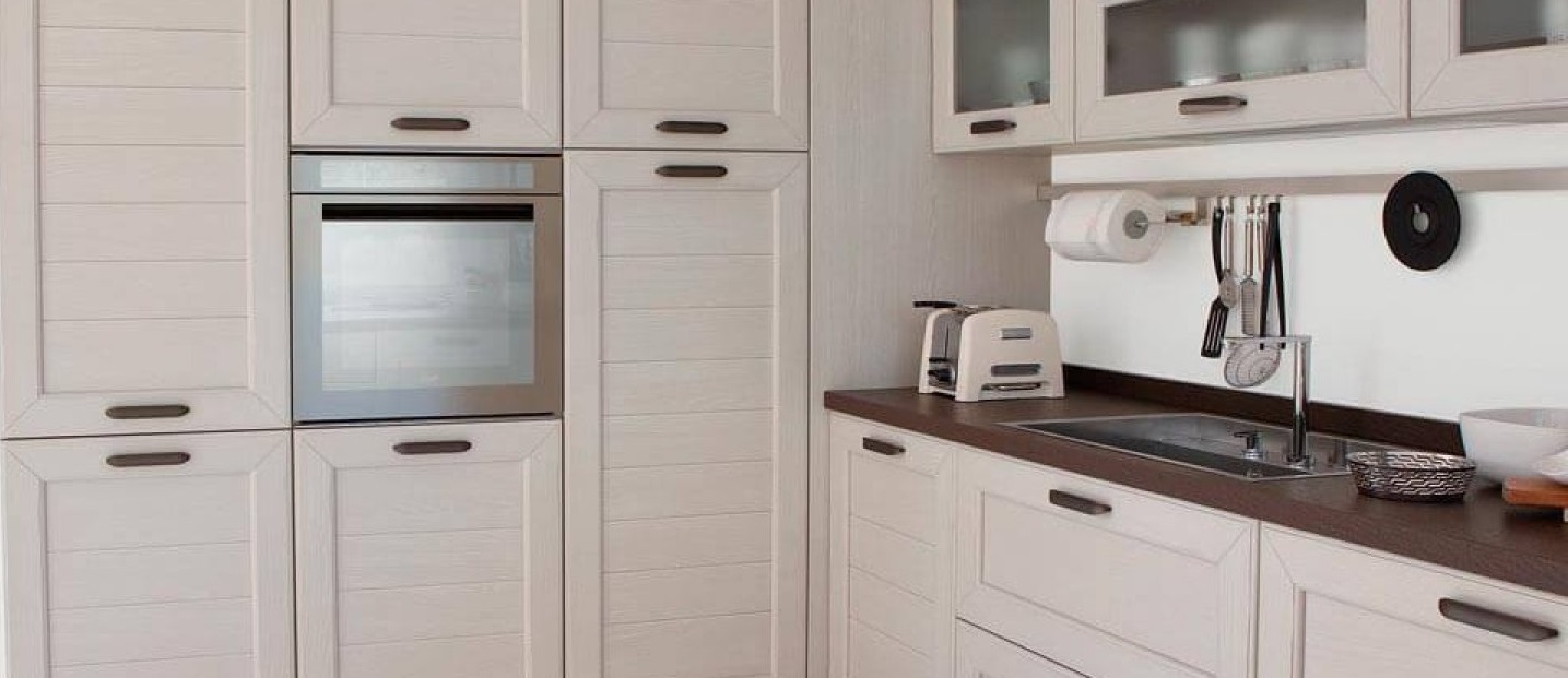 Полезно знать: как сэкономить на кухонных фасадах